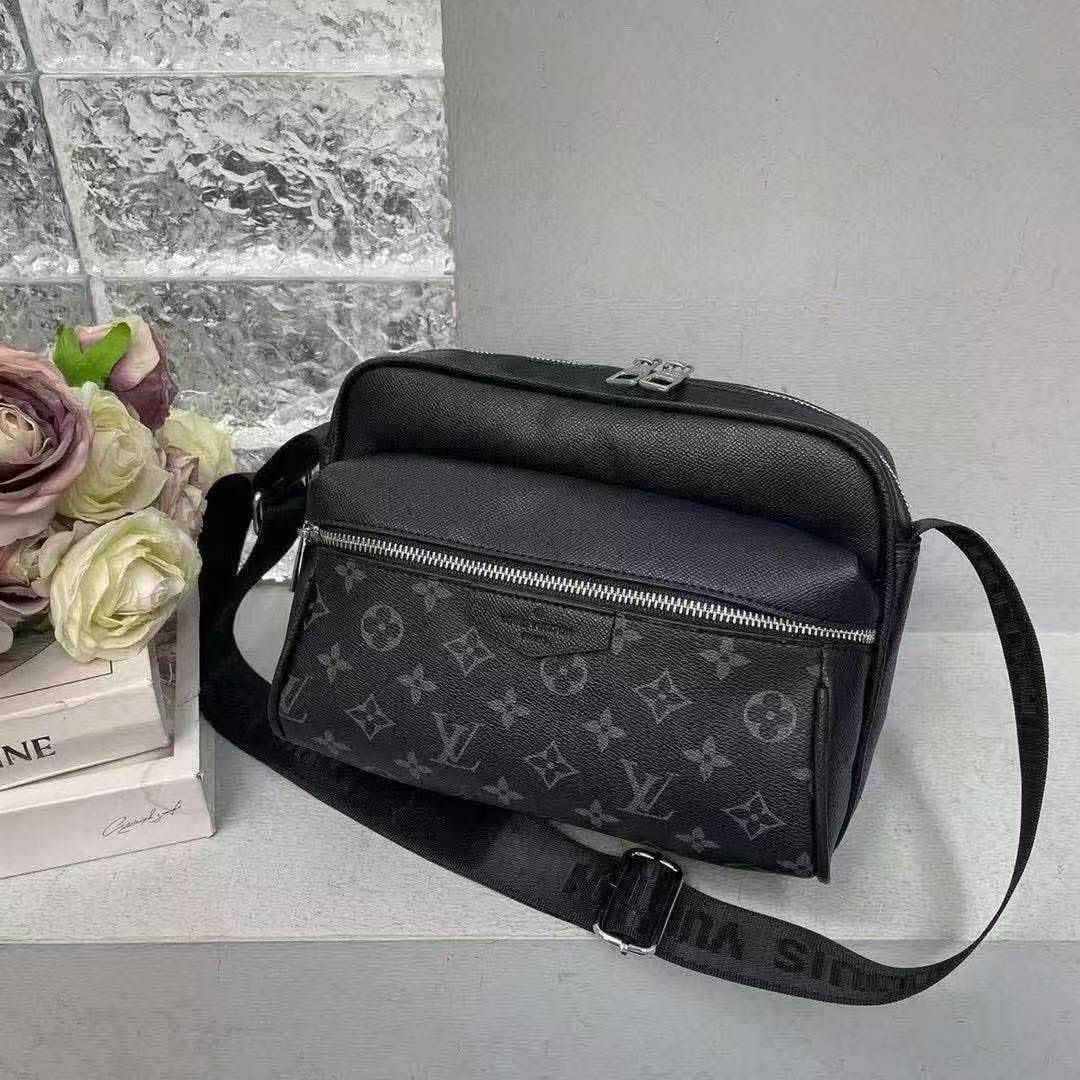 Louis Vuitton Taigarama