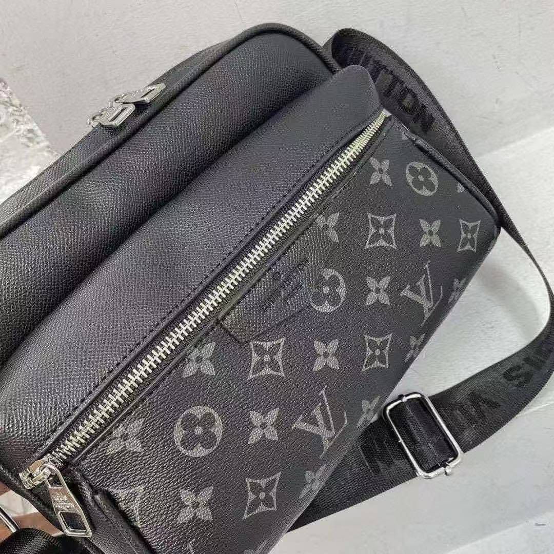 Louis Vuitton Taigarama
