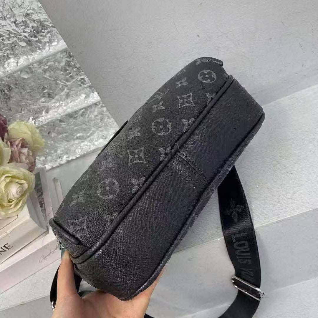 Louis Vuitton Taigarama