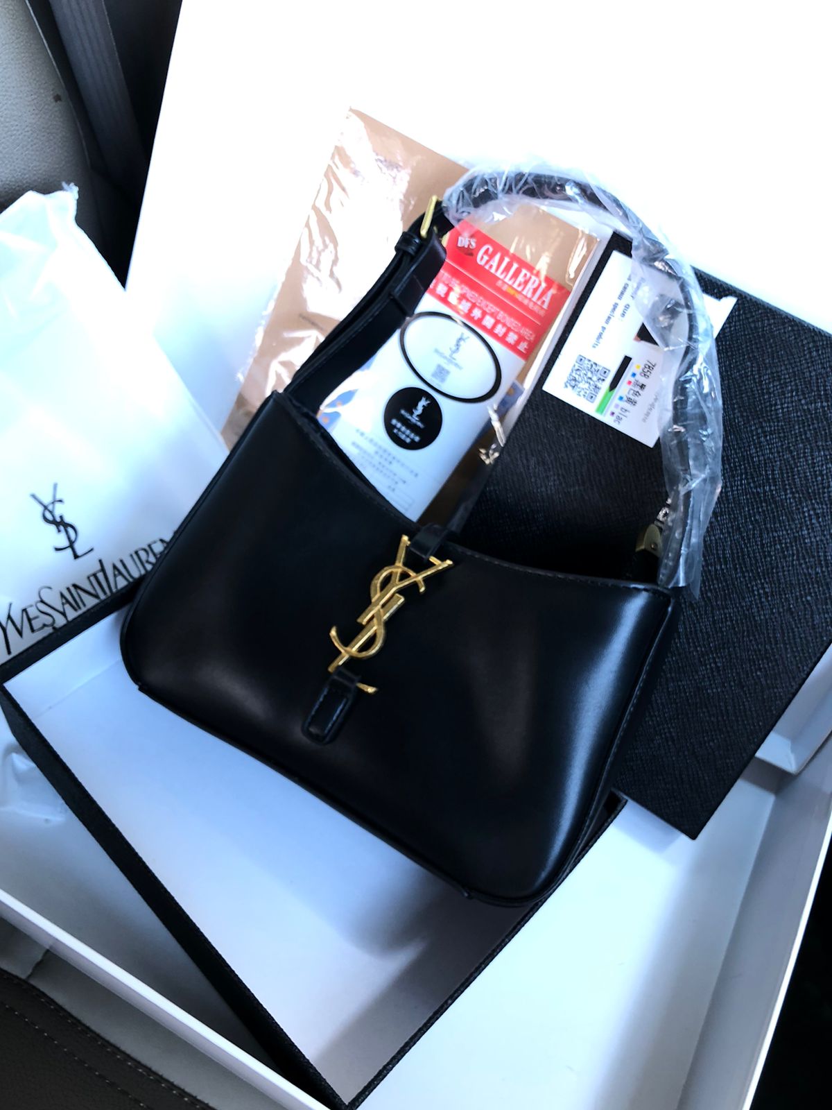 Saint Laurent Shoulder Bag