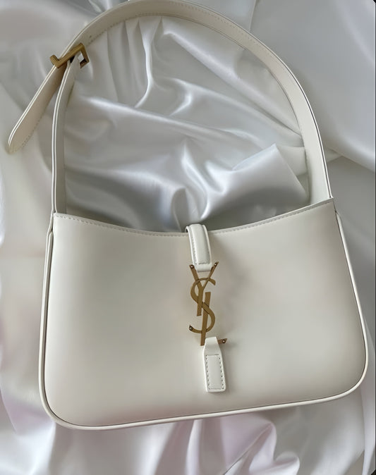Saint Laurent Shoulder Bags