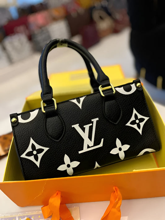 Louis Vuitton Women Bag – Premium Quality with Complete Box Packaging