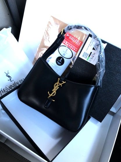 Saint Laurent Shoulder Bag