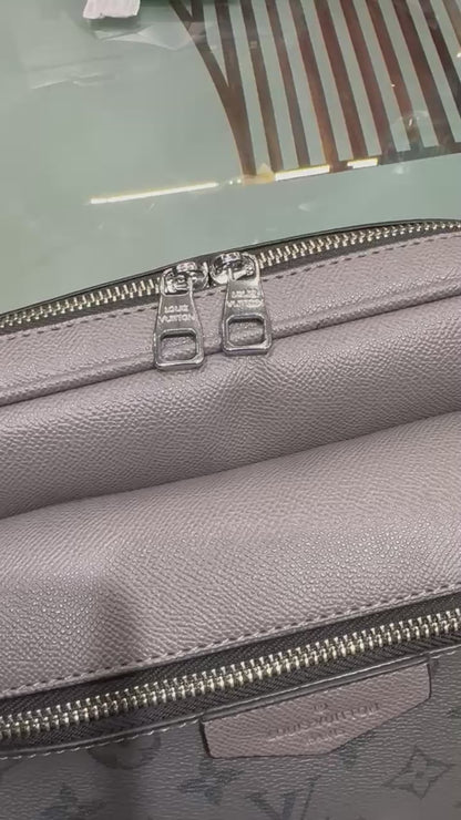 Louis Vuitton Taigarama